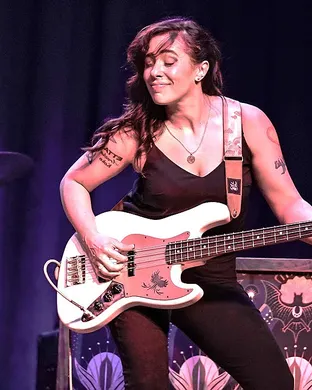 Danielle Nicole New York