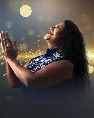 Eva Ayllon Newark