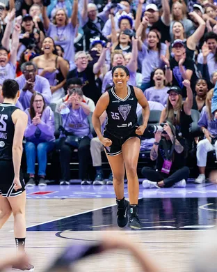 Golden State Valkyries Brooklyn
