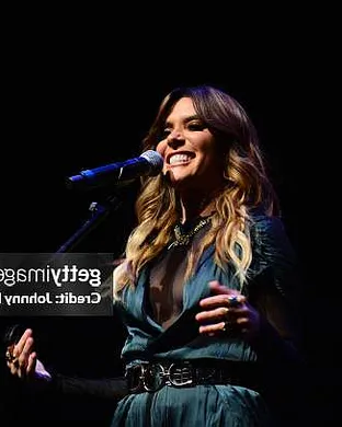 Kany Garcia Newark