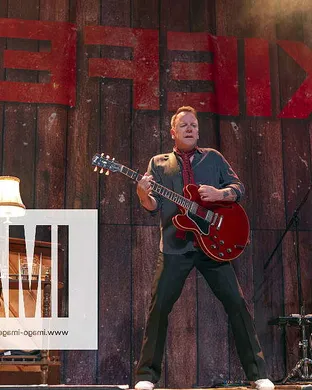 Kiefer Sutherland Patchogue