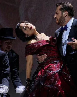 La Traviata New York