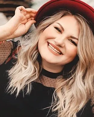 Maddie Zahm New York