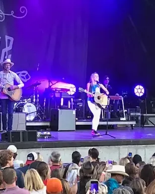 Sheryl Crow Wantagh