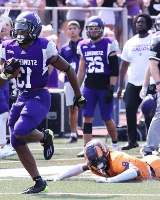 Stonehill Skyhawks Football Fairfield