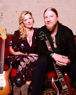 Tedeschi Trucks Band Bridgeport